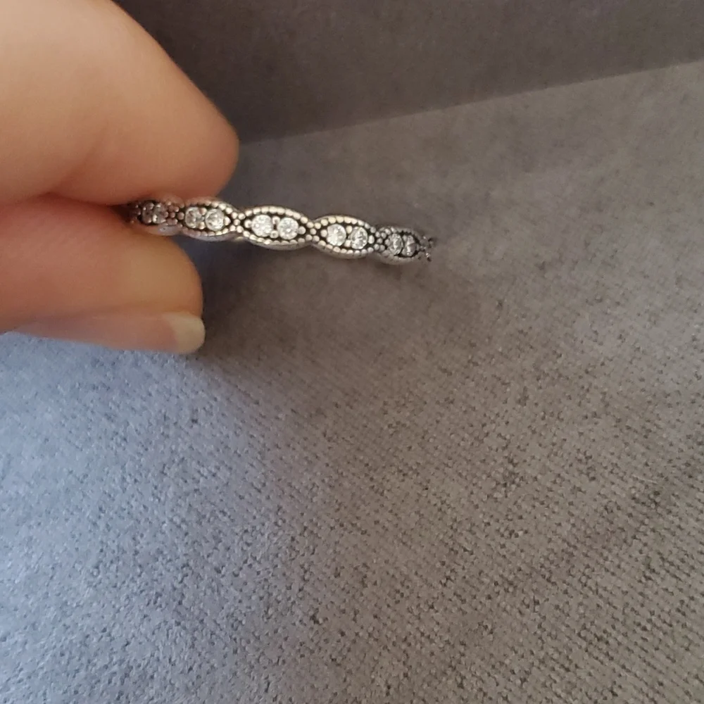 PANDORA sparkling leaves band ring - Picture 4 of 6